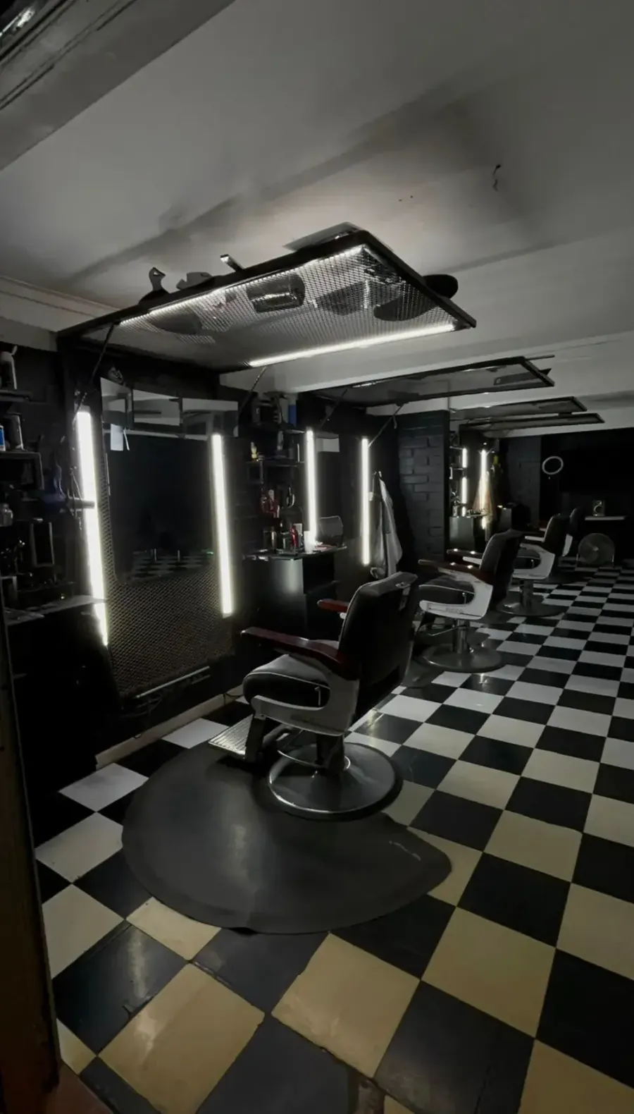 Local BarberTop Lampa